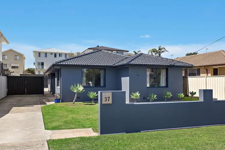 37 Osborne Parade, Warilla NSW 2528