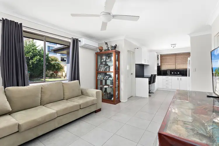 Third view of Homely block of units listing, 37 Osborne Parade, Warilla NSW 2528