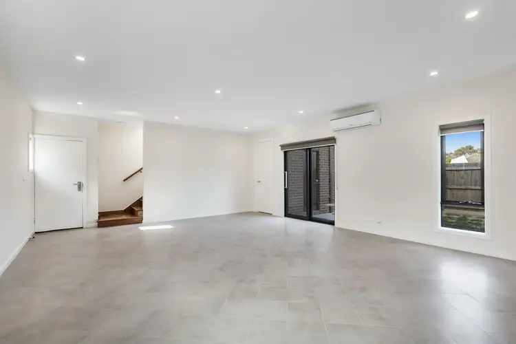Main view of Homely house listing, 5/40 Gorge Road, South Morang VIC 3752