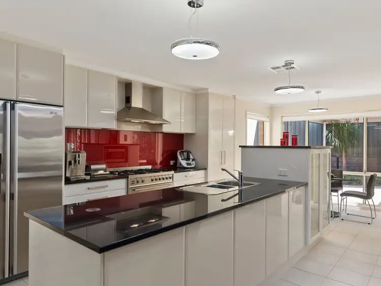 9 Niklaus Court, Flagstaff Hill SA 5159