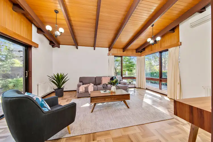 31 Bambridge Street, Weetangera ACT 2614