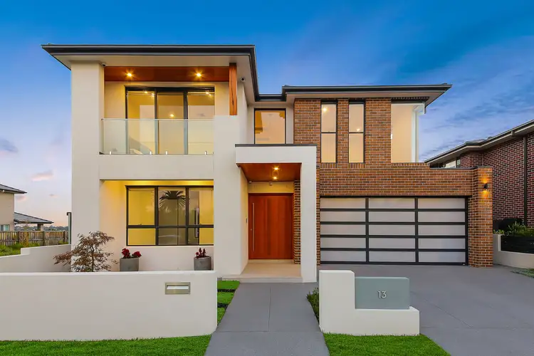 13 Rowe Drive, Potts Hill NSW 2143