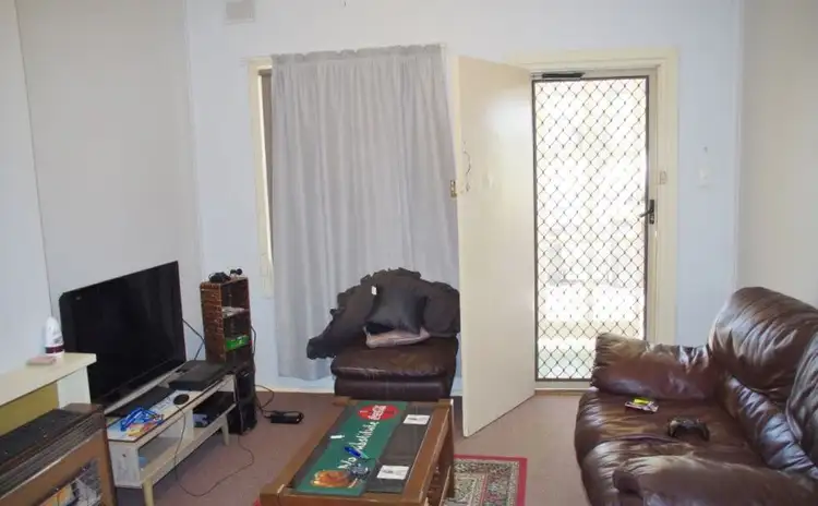 Second view of Homely house listing, 10 Twentieth Street, Renmark SA 5341