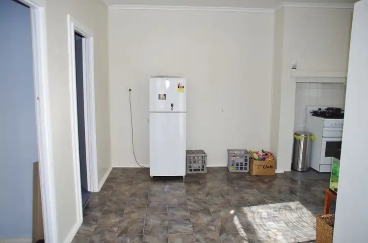 Fifth view of Homely house listing, 10 Twentieth Street, Renmark SA 5341