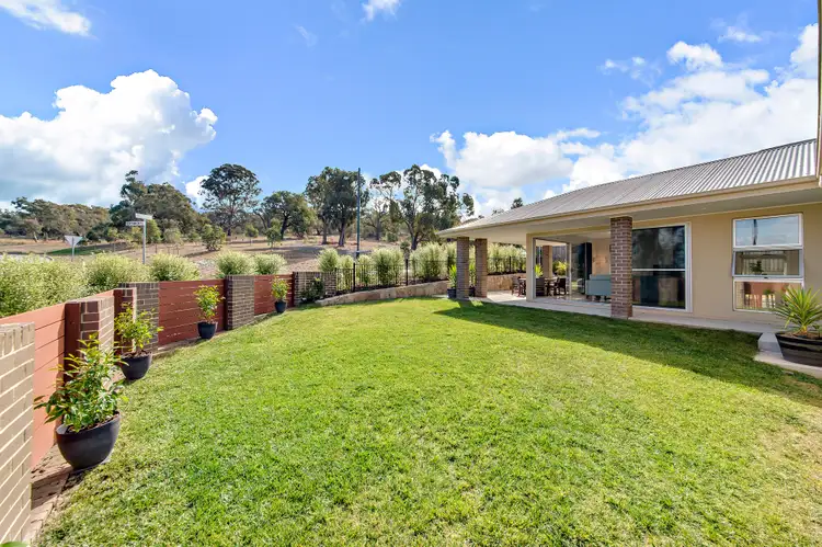 24 Hanley Street, Casey ACT 2913