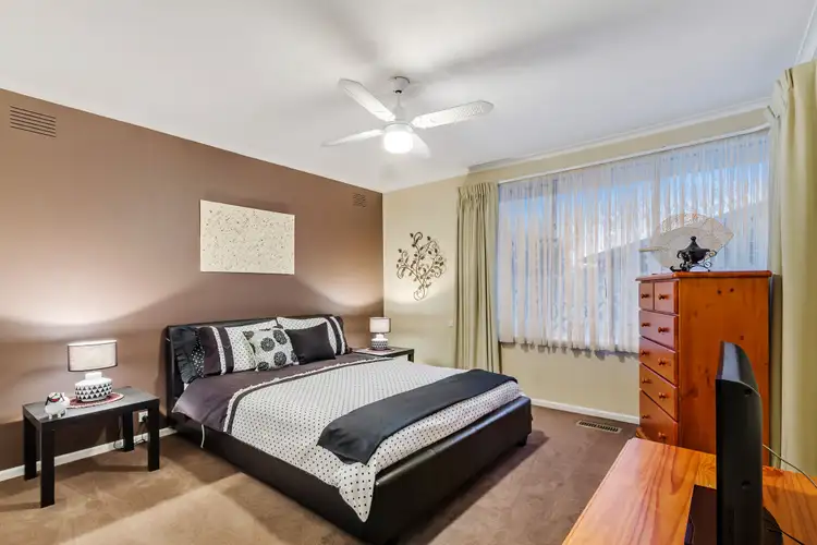 Sixth view of Homely house listing, 3 Giselle Court, Frankston VIC 3199