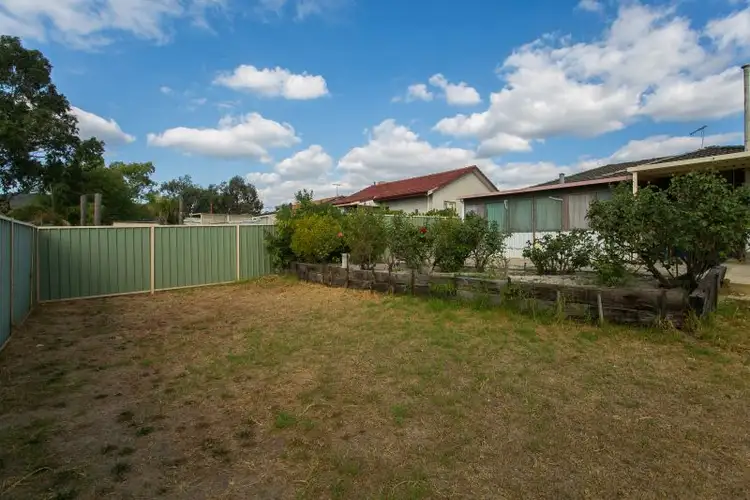 31 Caladenia Way, Koongamia WA 6056