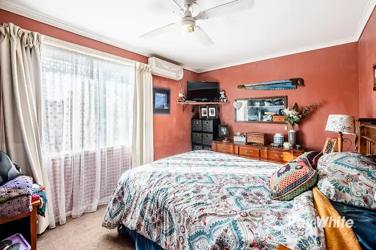 Seventh view of Homely house listing, 28 Valepark Crescent, Cranbourne VIC 3977