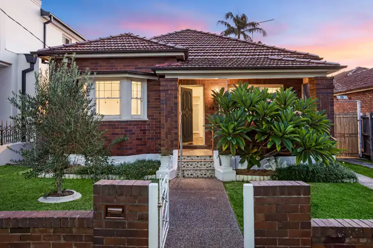 15 Rosemeath Avenue, Kingsgrove NSW 2208