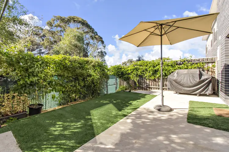 8/4 Annie Douglas Street, Casey ACT 2913