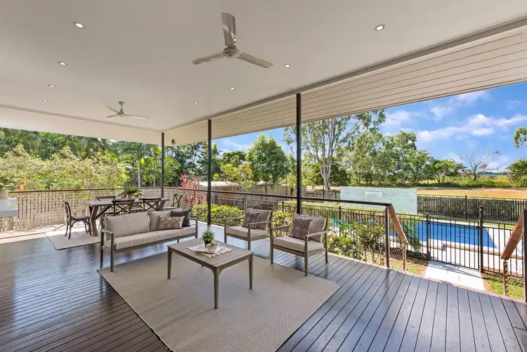11 Whyte Street, Hermit Park QLD 4812