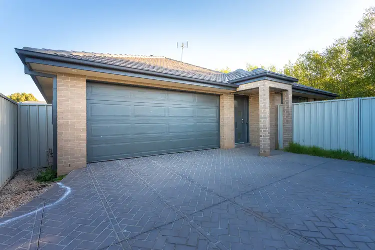 7a Garnet Street, Orange NSW 2800