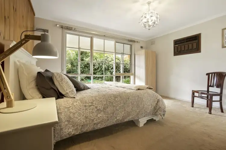 Sixth view of Homely house listing, 5 Anton Close, Werribee VIC 3030