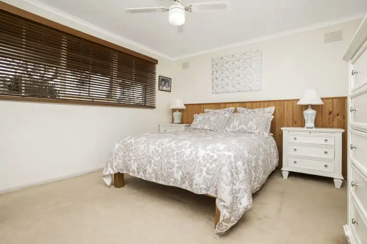 Seventh view of Homely house listing, 5 Anton Close, Werribee VIC 3030