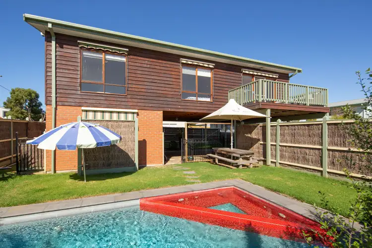 1 Boonderabbi Way, Cowes VIC 3922