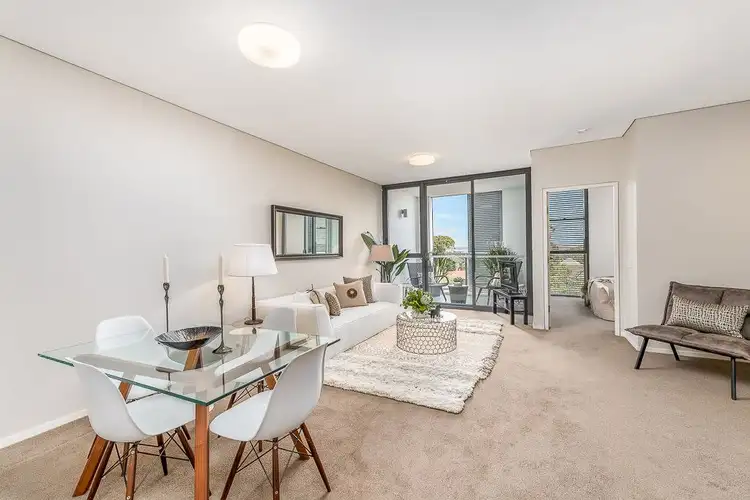 Main view of Homely unit listing, 305/1-5 Pine Avenue, Little Bay NSW 2036