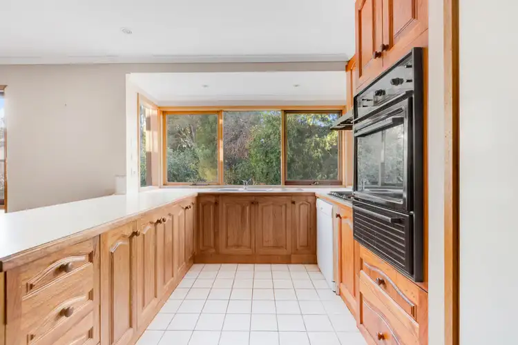 Second view of Homely house listing, 2 Millperra Court, Frankston VIC 3199