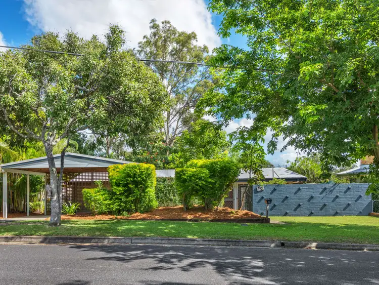 60 Pangeza Street, Stafford Heights QLD 4053