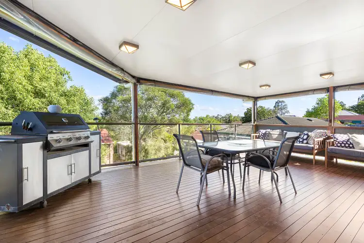 571 Mount Gravatt - Capalaba Road, Wishart QLD 4122