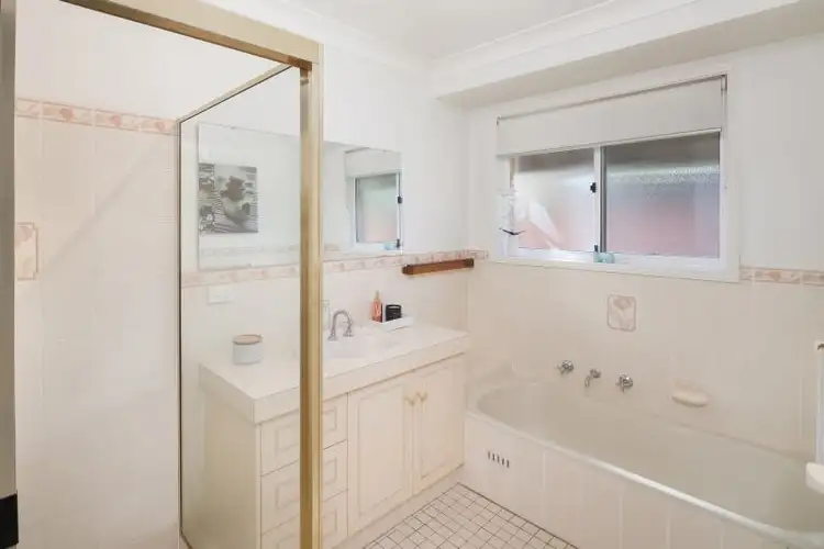 Seventh view of Homely house listing, 2/26 Highland Road, Green Point NSW 2251