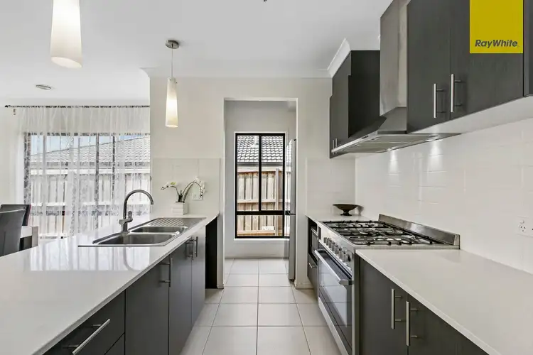 Fifth view of Homely house listing, 3 Nutmeg Close, Berwick VIC 3806