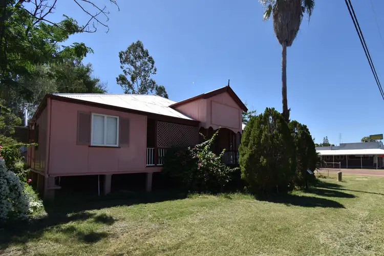 19 St Mary Street, Isisford QLD 4731