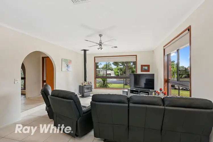 Sixth view of Homely house listing, 1 Currawong Court, Lara VIC 3212