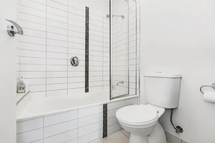 Fifth view of Homely apartment listing, 17/225 Koornang Road, Carnegie VIC 3163