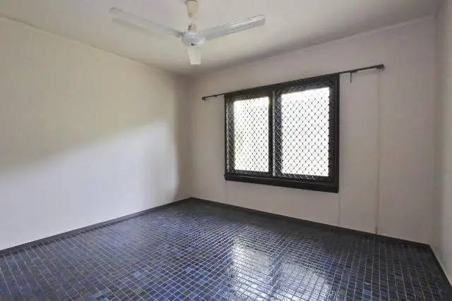 Fifth view of Homely house listing, 4 Hickory Street, Holloways Beach QLD 4878