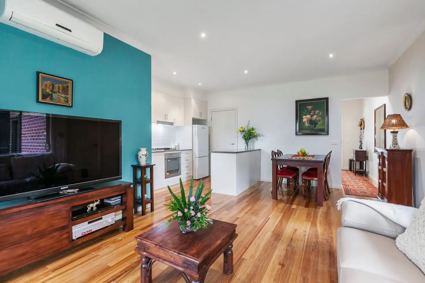 Main view of Homely townhouse listing, 2/51 St Vigeons Road, Reservoir VIC 3073