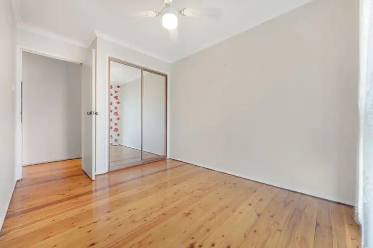 Fifth view of Homely house listing, 4 Ficus Place, Macquarie Fields NSW 2564