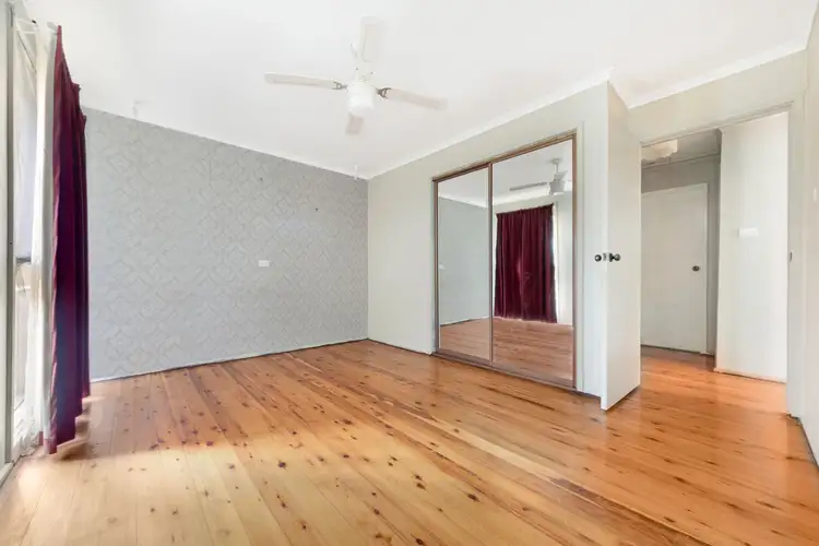 Sixth view of Homely house listing, 4 Ficus Place, Macquarie Fields NSW 2564