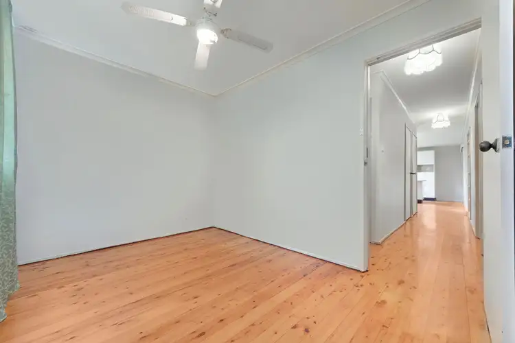 Seventh view of Homely house listing, 4 Ficus Place, Macquarie Fields NSW 2564