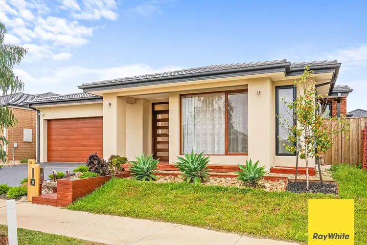 Second view of Homely house listing, 28 Attunga Grove, Werribee VIC 3030