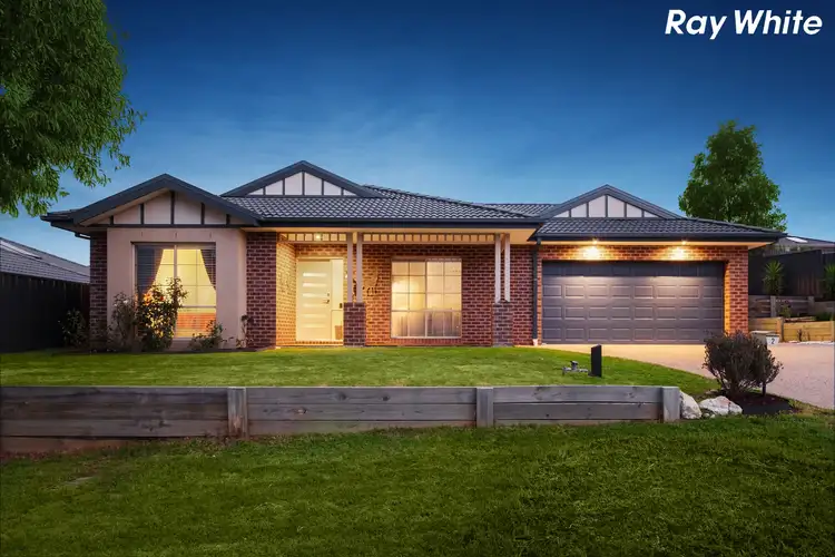 2 Ocean Bend, Pakenham VIC 3810