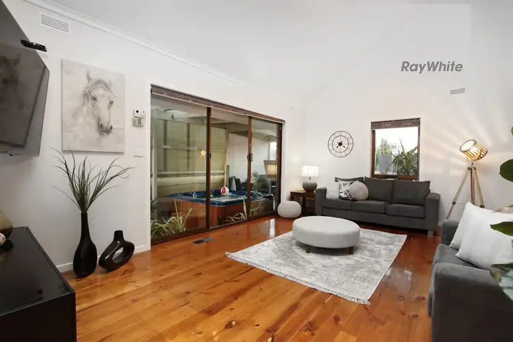 Sixth view of Homely house listing, 6 Thornleigh Place, Westmeadows VIC 3049