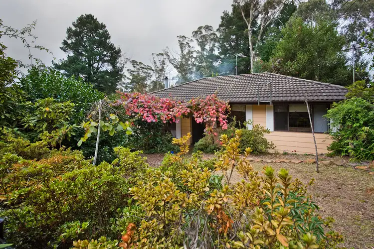 14 Eumemmering Street, Medlow Bath NSW 2780
