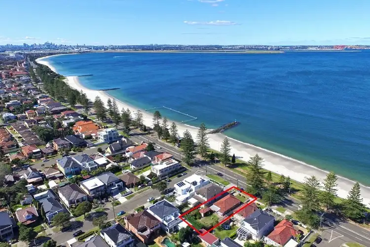 215 The Grand Parade, Monterey NSW 2217