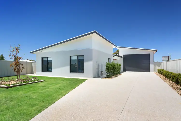 101 Zorro Drive, Yarrawonga VIC 3730