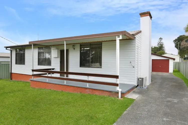 1 Thornbury Avenue, Unanderra NSW 2526