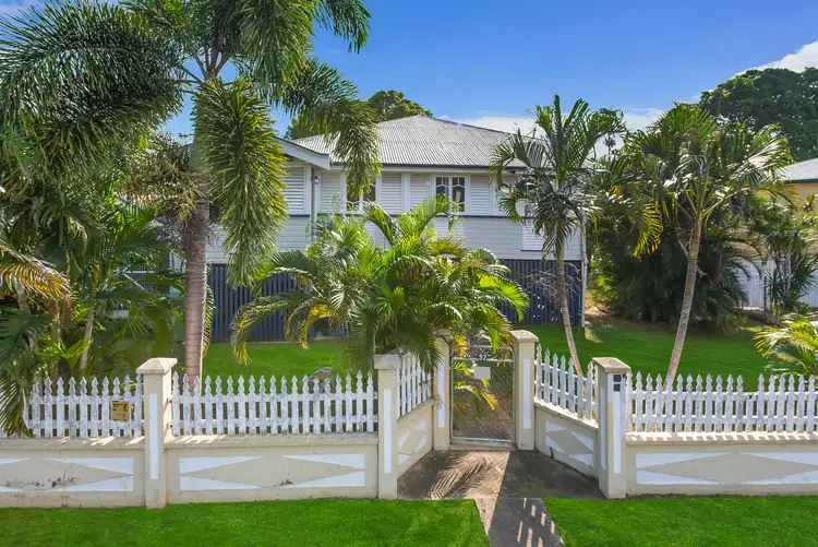 92 Tenth Avenue, Railway Estate QLD 4810