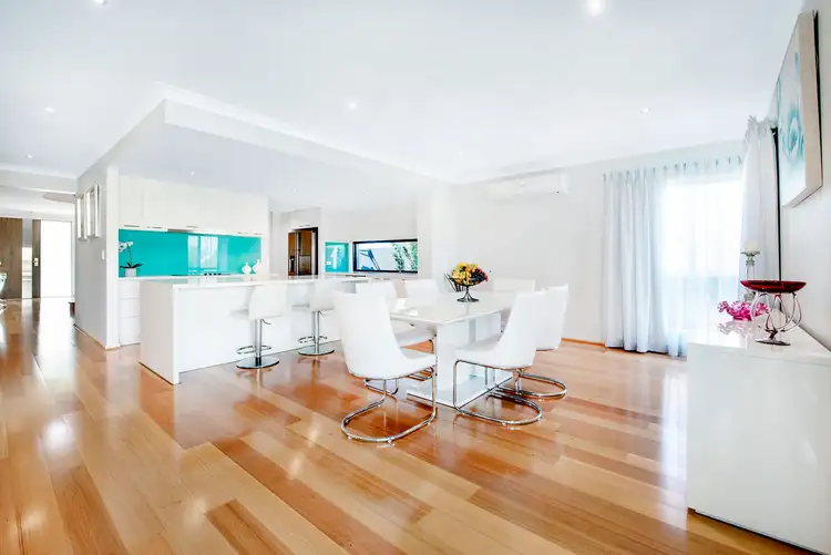 Sixth view of Homely house listing, 4 Lakeview Boulevard, Mermaid Waters QLD 4218