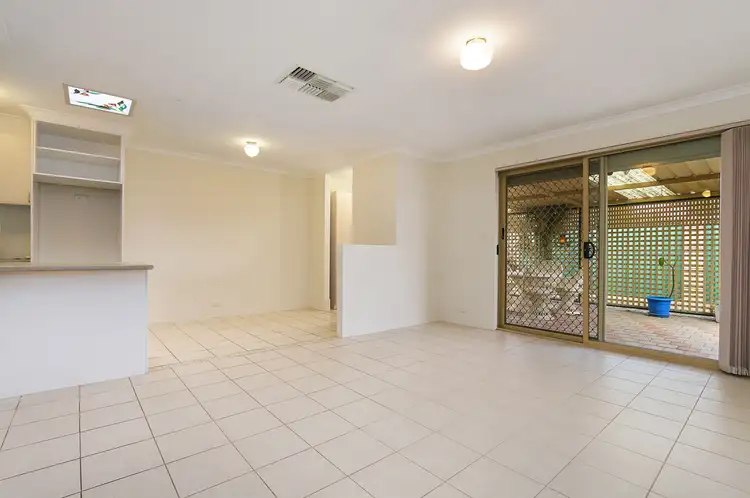 8/5 Astley Street, Gosnells WA 6110