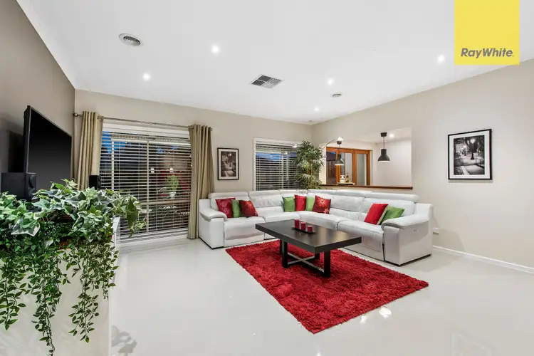 Fifth view of Homely house listing, 7 Heysen Parkway, Caroline Springs VIC 3023