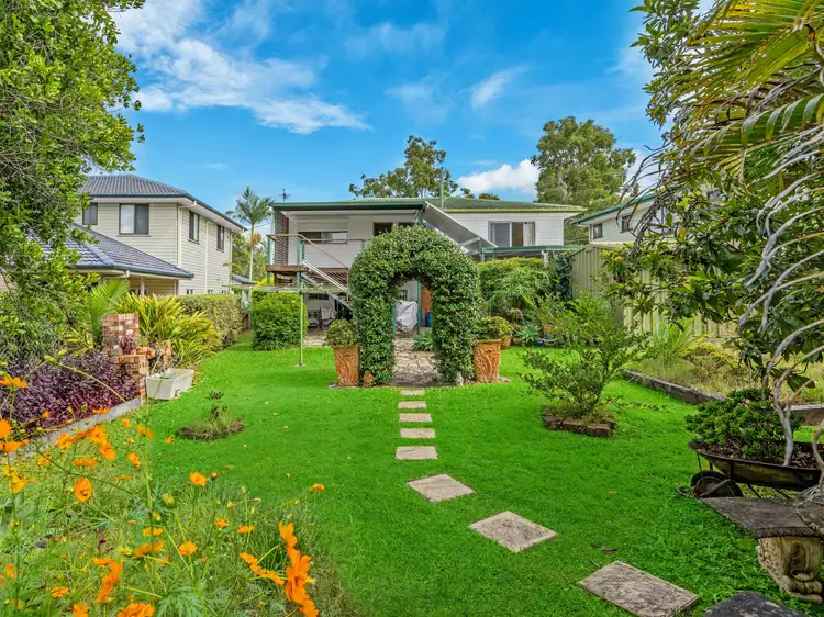 9 Rickwood Street, Carina QLD 4152