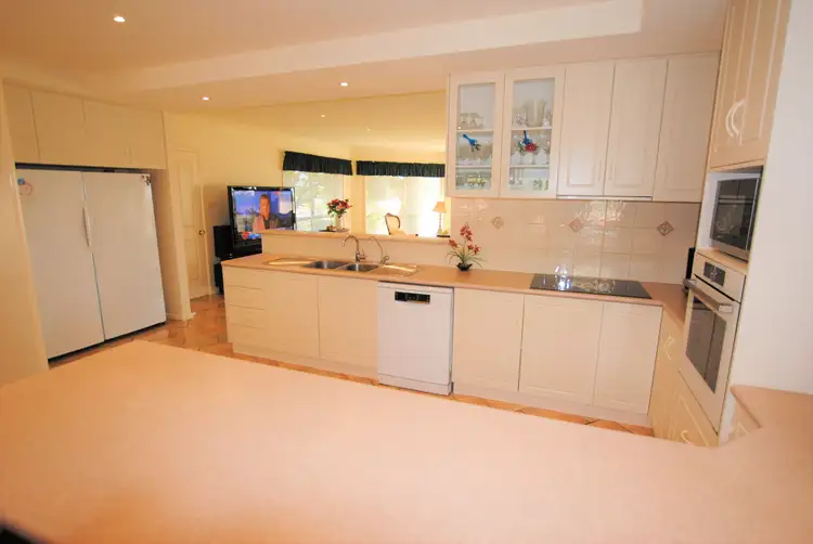 Seventh view of Homely house listing, 2 Violi Drive, Lake Wyangan NSW 2680