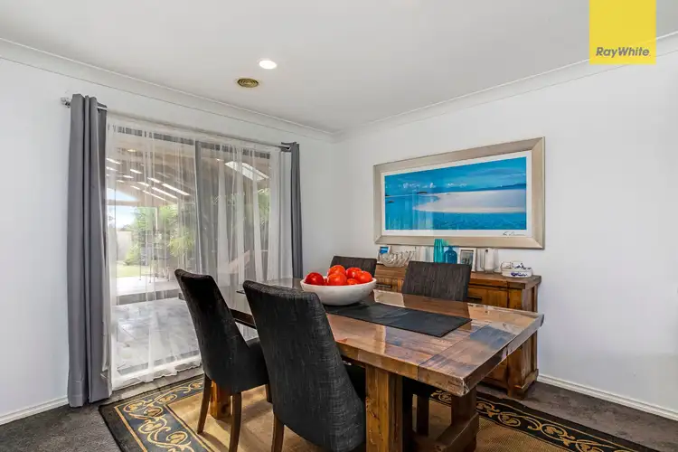 Fifth view of Homely house listing, 25 Kanmore Crescent, Hillside VIC 3037