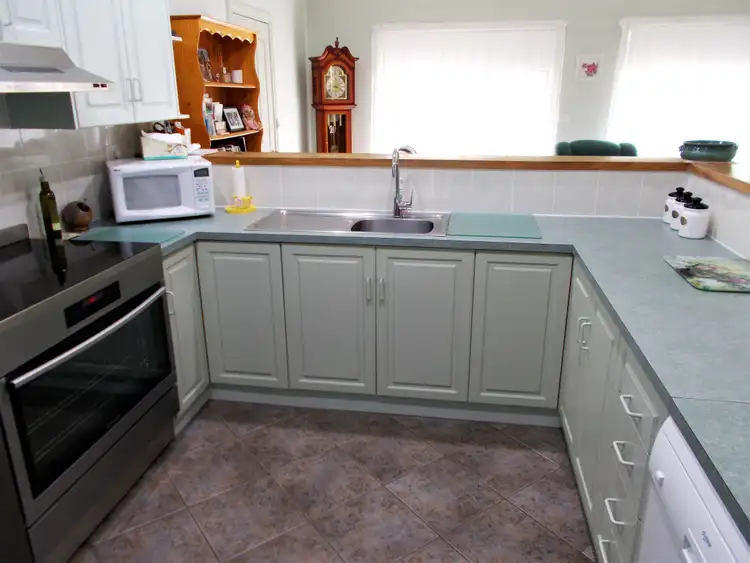 Fourth view of Homely house listing, 10 Smith Avenue, Bordertown SA 5268