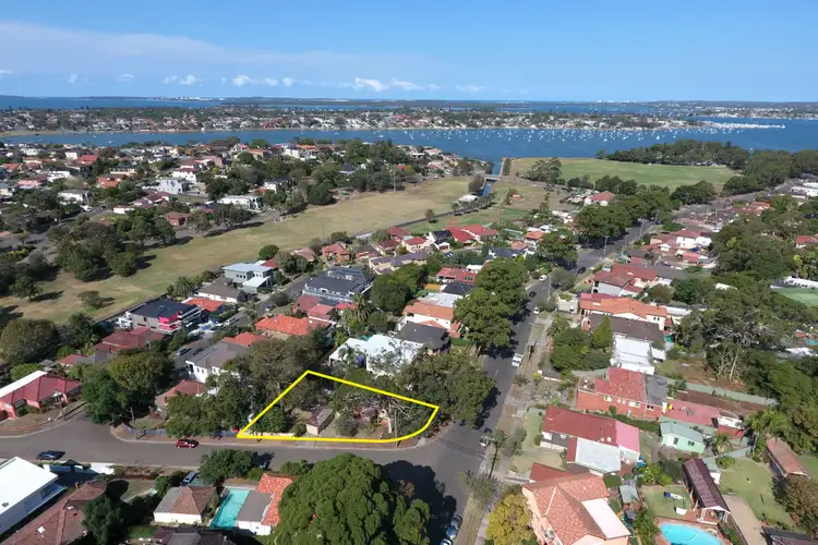40 Carwar Avenue, Carss Park NSW 2221