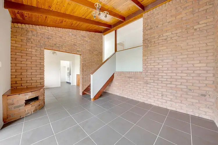 Fifth view of Homely house listing, 4 Lorita Court, Clinton QLD 4680